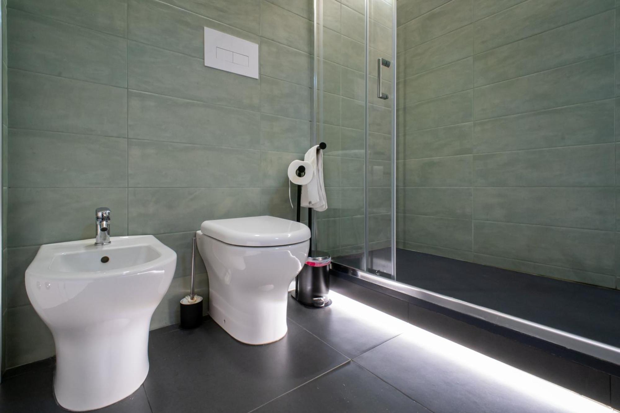 Affittacamere Mani - Camere Con Bagno Privato Gela Exteriör bild